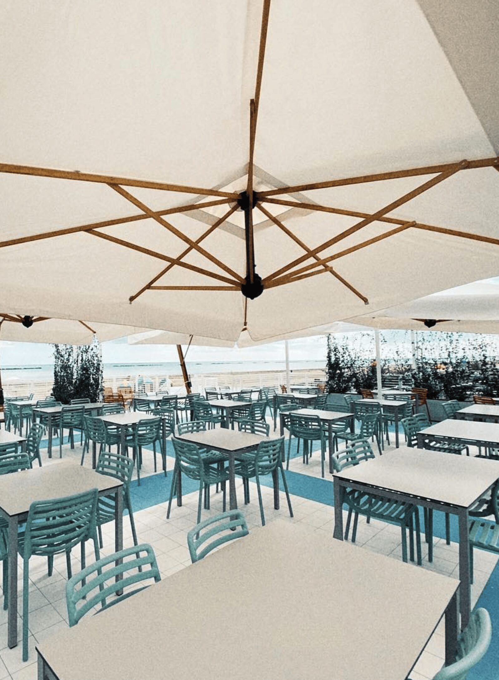 bagno con ristorante a Cesenatico